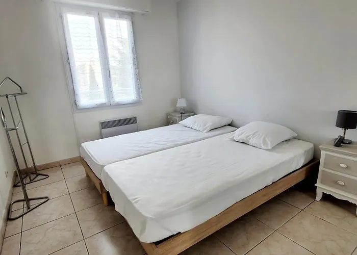 Grand 82m2 Terrasse 2 Ch 7 Pers Clim Apartment Saint-Raphael (Var)